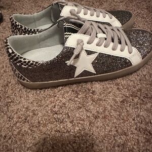ShuShop Glitter and Leopard Print Sneakers from the Buckle only worn once